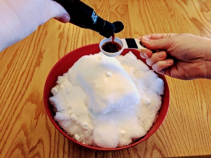 Adding Vanilla to snow ice cream